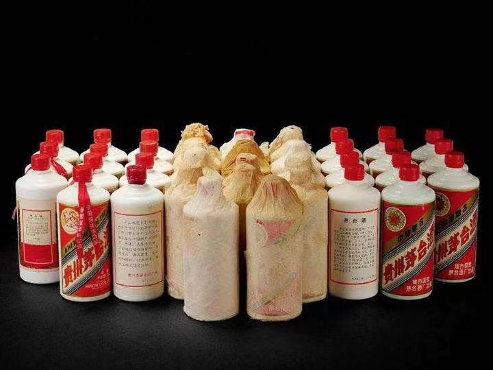 信宜日照岚山回收酒价格哪里回收(附近上门回收茅台酒）?